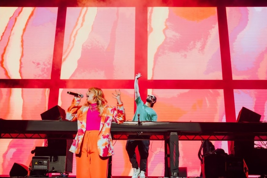 Ella Henderson, avec Sonny Fodera et Paul Woolford