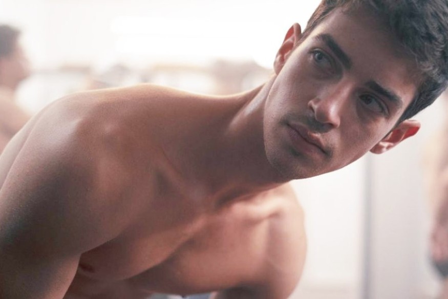 Eurovision 2024 : Olly Alexander présente "Dizzy"