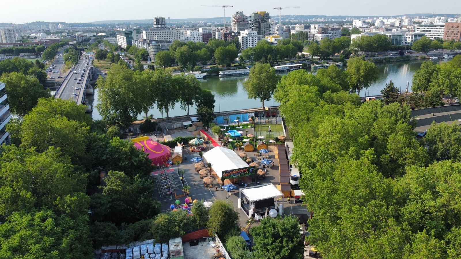 the-wonderland_2_1600.jpg (456 KB)